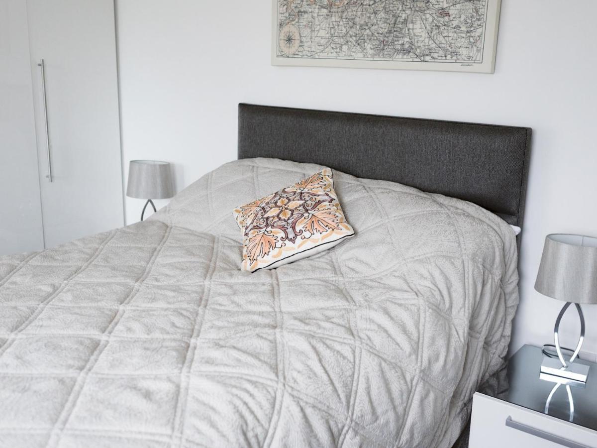 Pass The Keys Stylish 2Bed Rental Unit Glasgow Green Екстер'єр фото