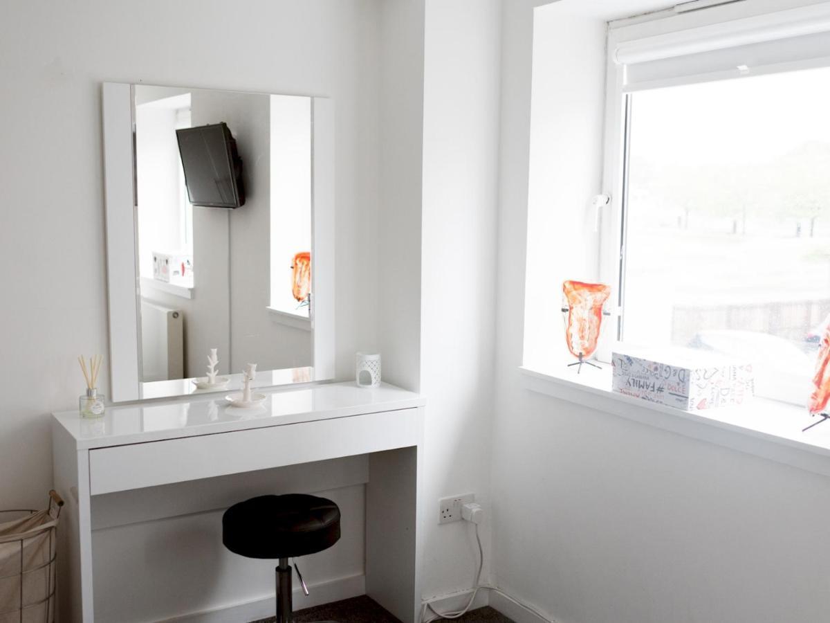 Pass The Keys Stylish 2Bed Rental Unit Glasgow Green Екстер'єр фото