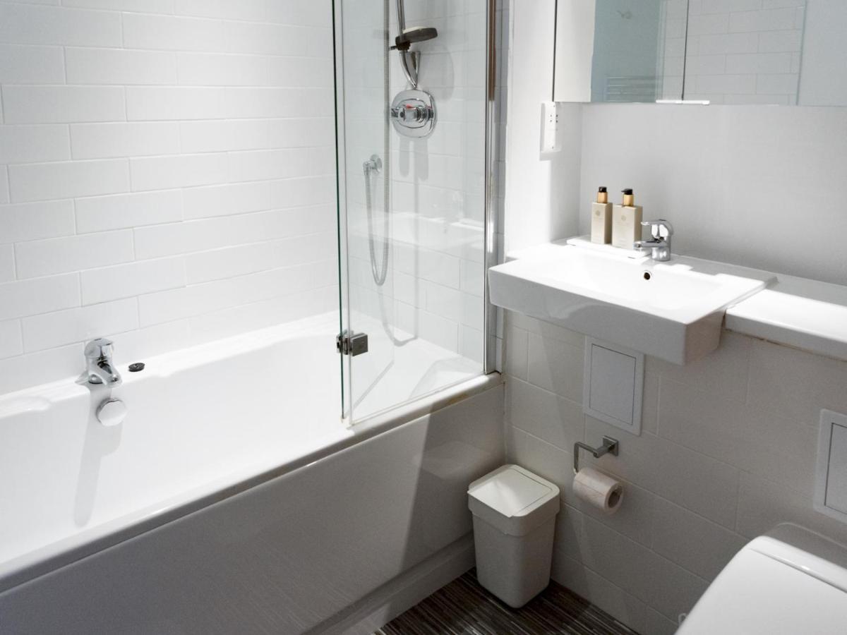 Pass The Keys Stylish 2Bed Rental Unit Glasgow Green Екстер'єр фото